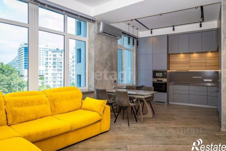 4-комн квартира ул Ялтинская, 16,  д. 16