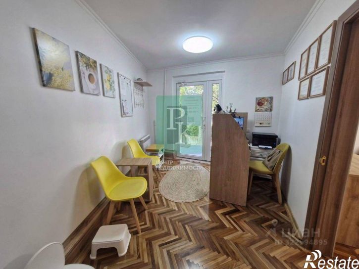 Помещение свободного назначения ул Бориса Михайлова, 1,  д. 1