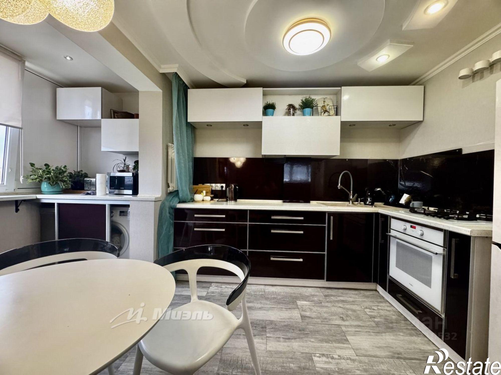 Купить квартиру за 14 000 000 рублей на улица Адмирала Юмашева, 12