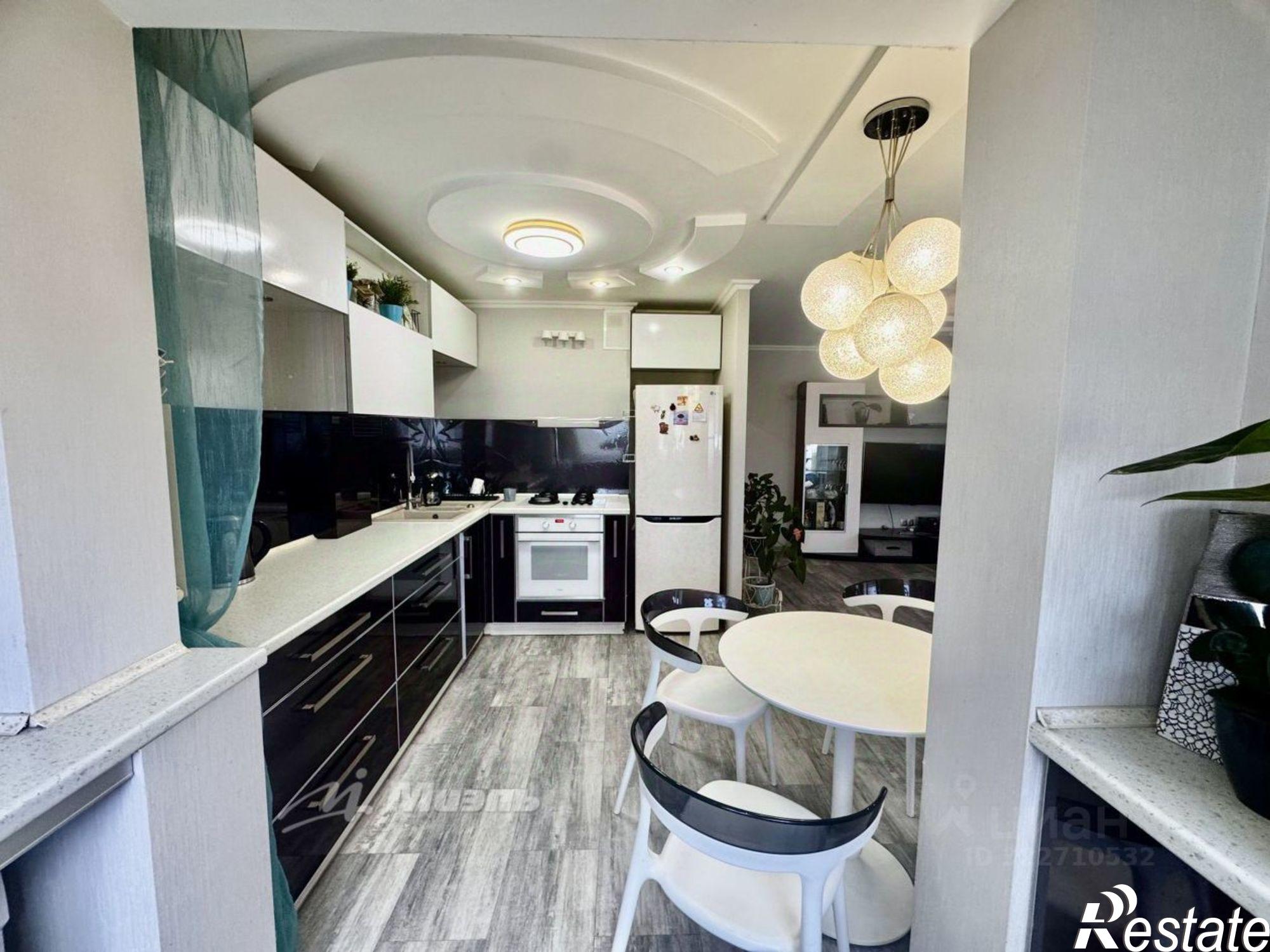 Купить квартиру за 14 000 000 рублей на улица Адмирала Юмашева, 12