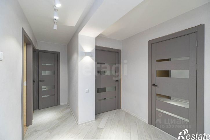 3-комн квартира улица Молодых Строителей, 6,  д. 6