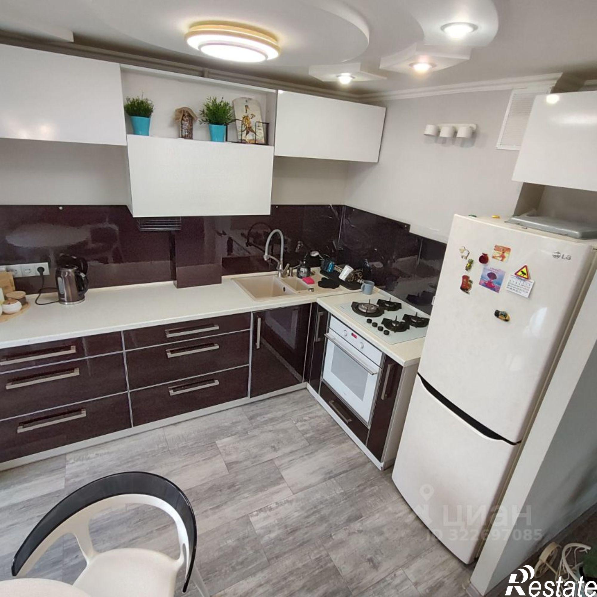 Купить квартиру за 14 000 000 рублей на улица Адмирала Юмашева, 12