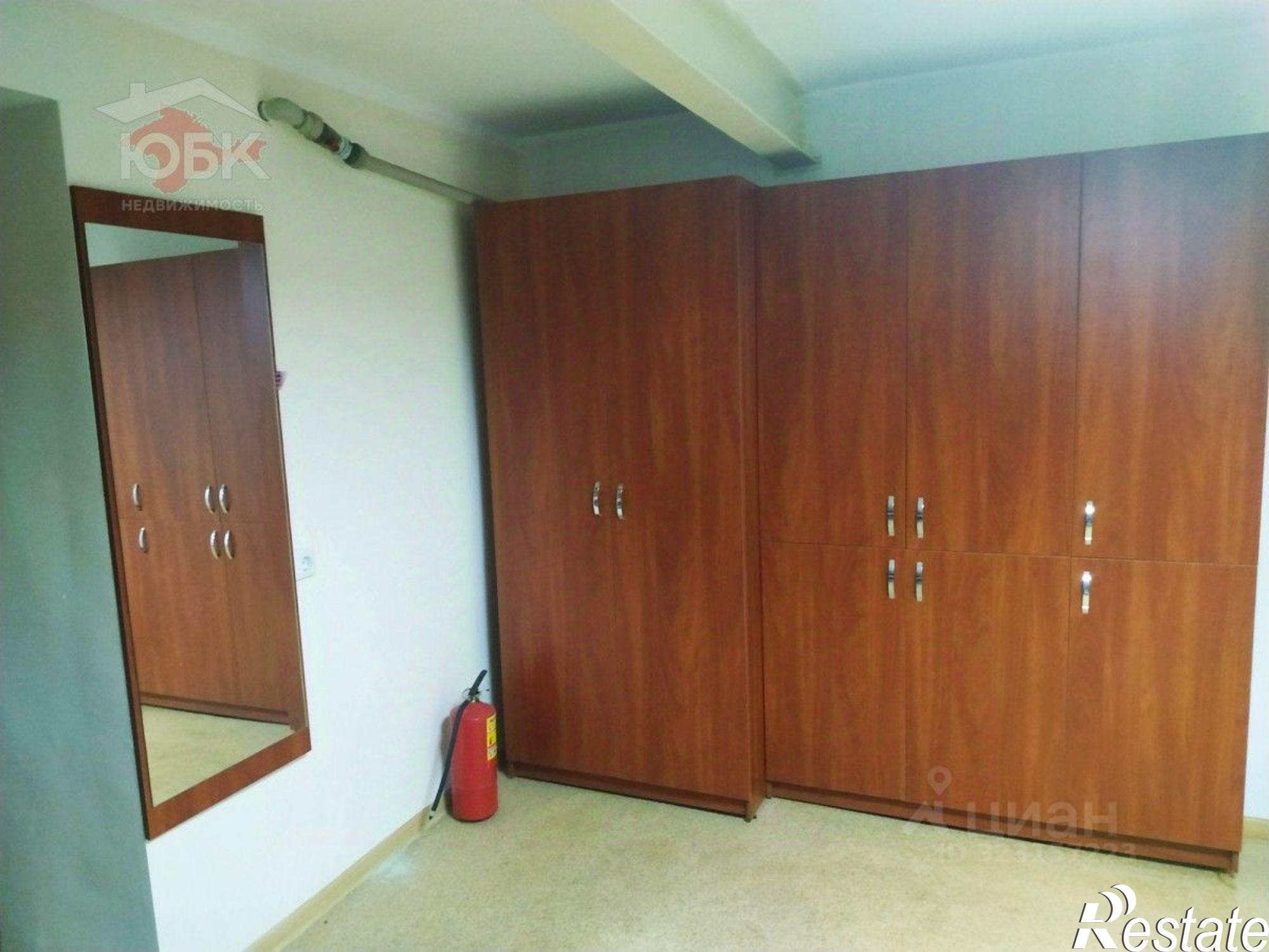 Купить помещение свободного назначения за 6 861 960 рублей на Евпатория г., Фрунзе ул., 25