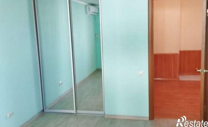 3-комн квартира улица Конституции, 3,  д. 3