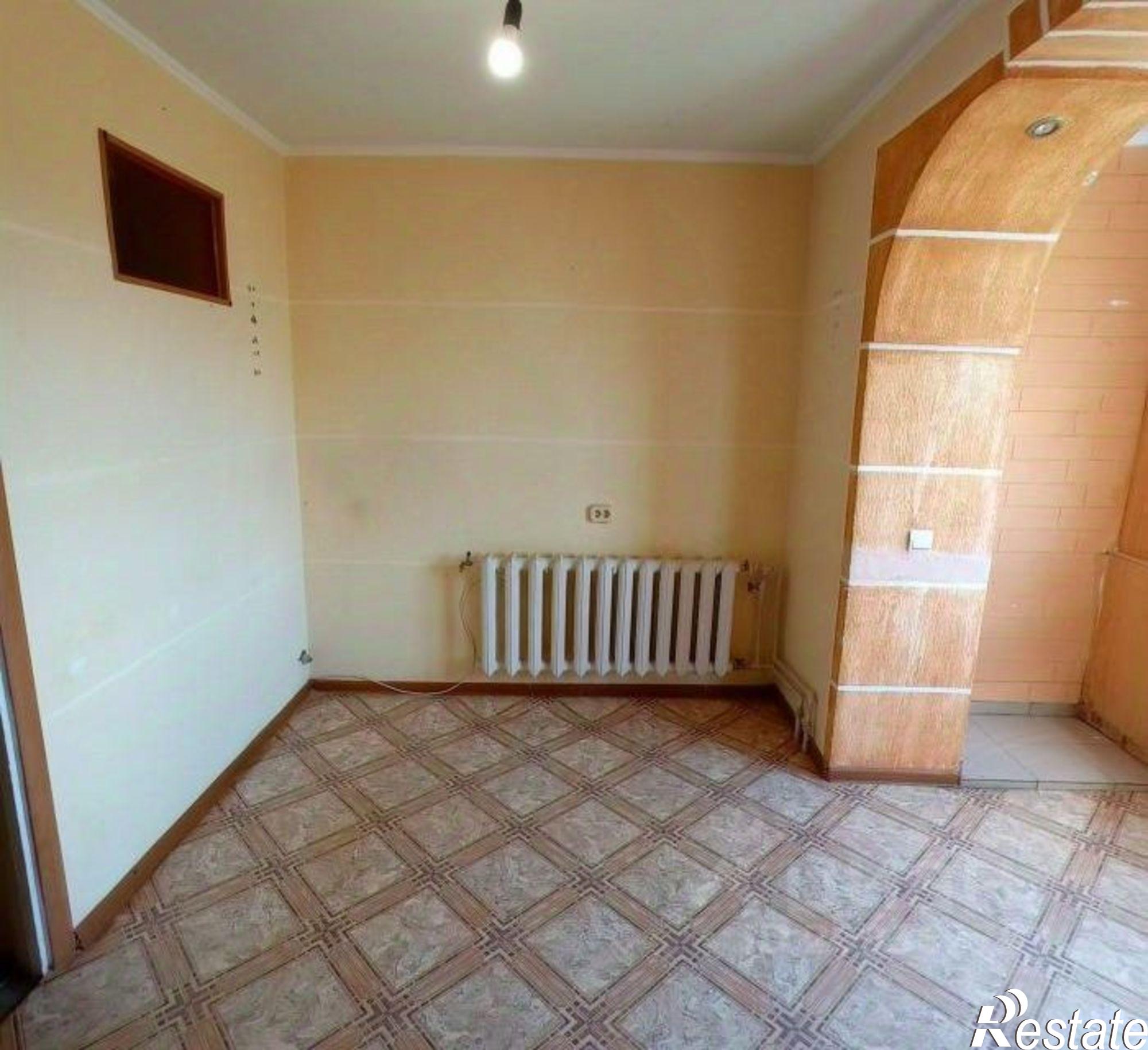 Купить квартиру за 7 000 000 рублей на Евпатория г., Победы пр-кт., 30