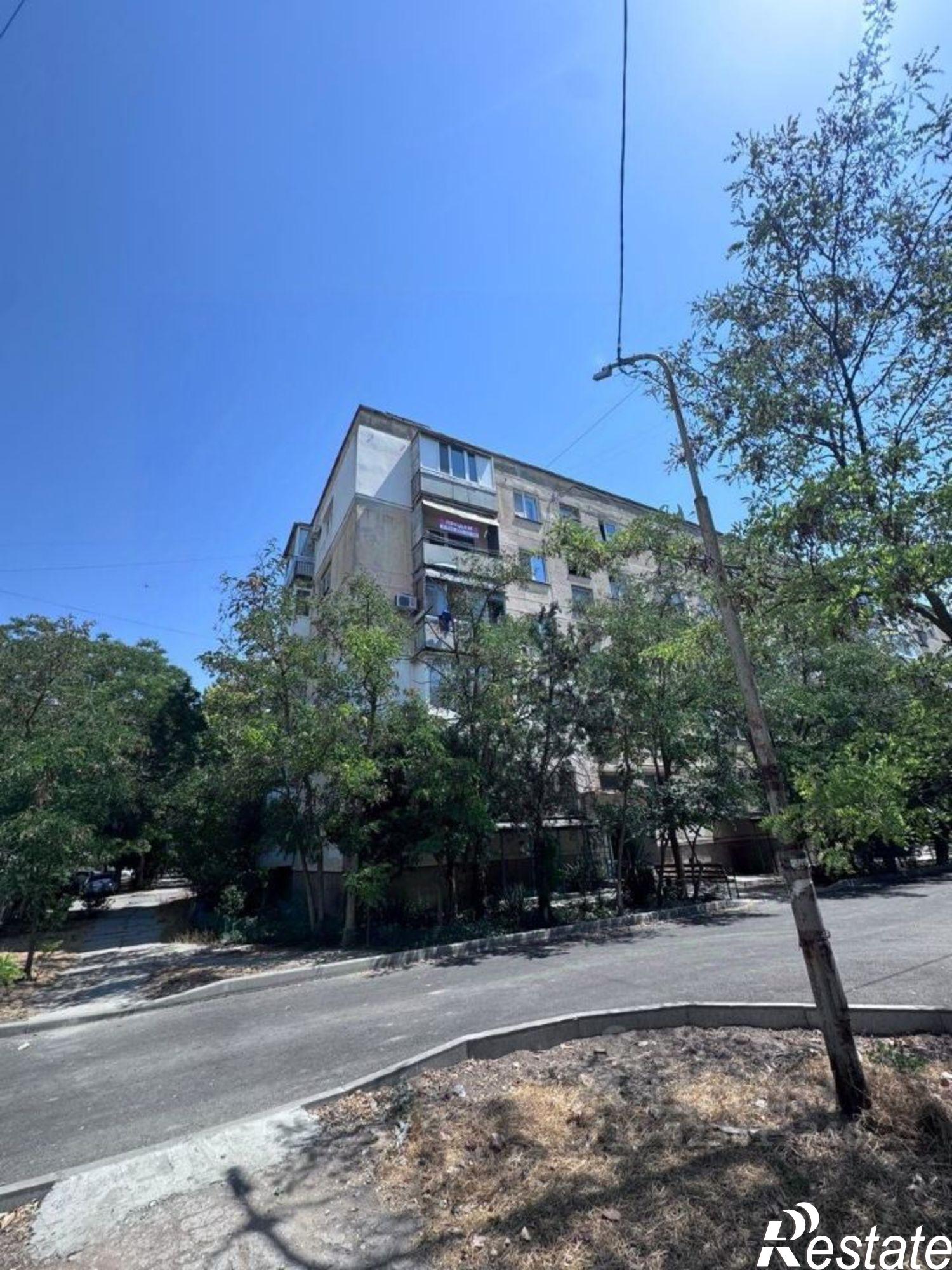 Купить квартиру за 6 500 000 рублей на Евпатория, Советский пр.,  5