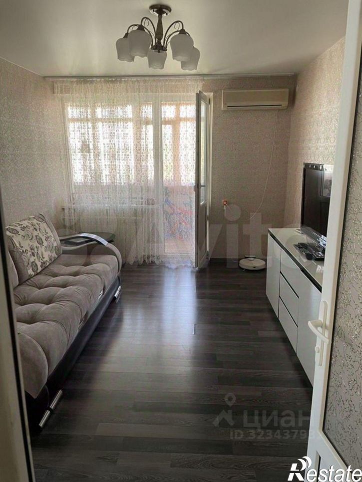 3-комн квартира Античный пр-кт, 15а,  д. 15а