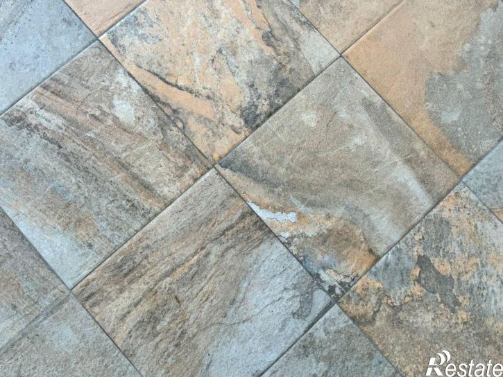 2-комн квартира улица Авиаторов, 14,  д. 14