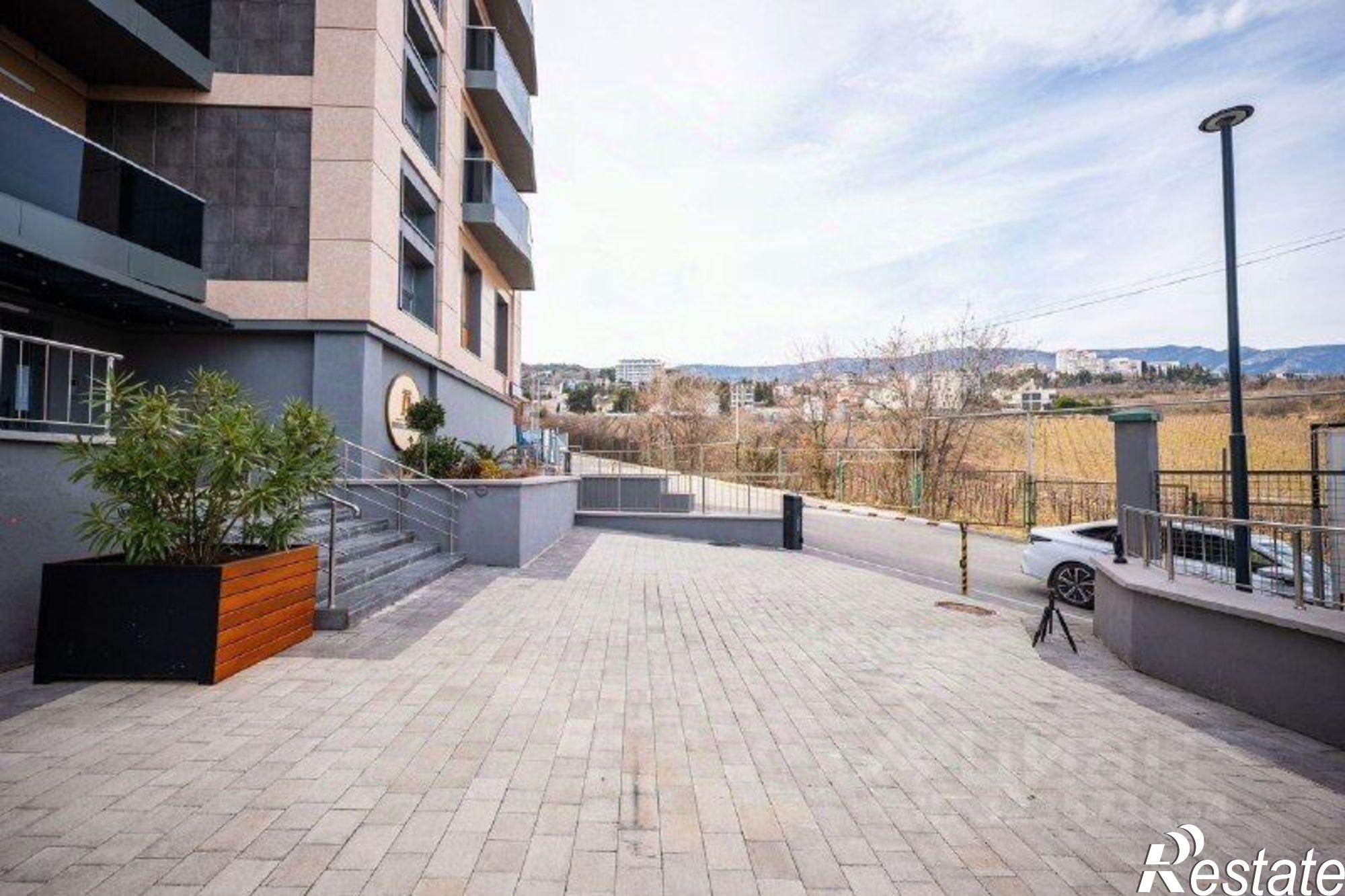 Купить квартиру за 12 100 000 рублей на Виноградная улица, 24А