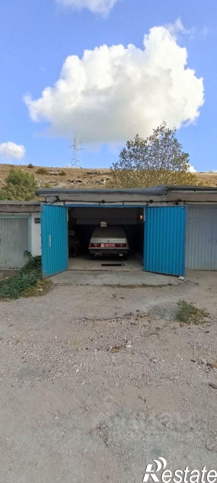 Гараж/парковка Брусничная улица