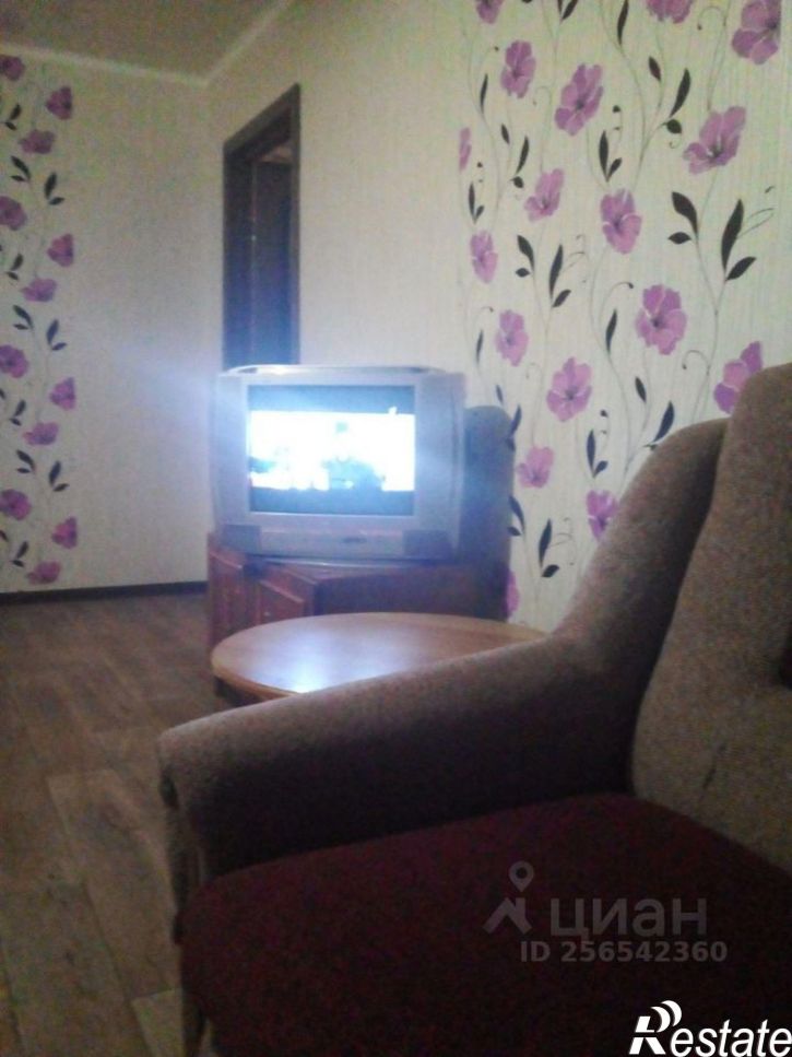 2-комн квартира Дорожная улица, 27,  д. 27