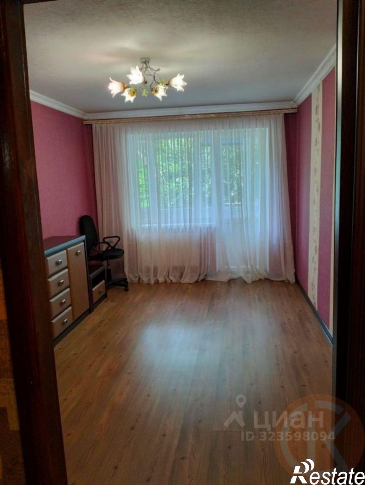 3-комн квартира ул Иванищева, 19,  д. 19