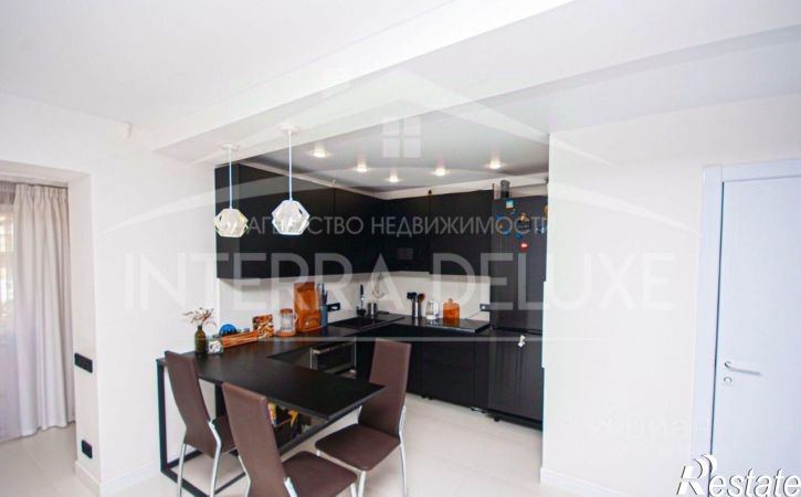 3-комн квартира улица Меньшикова, 21,  д. 21