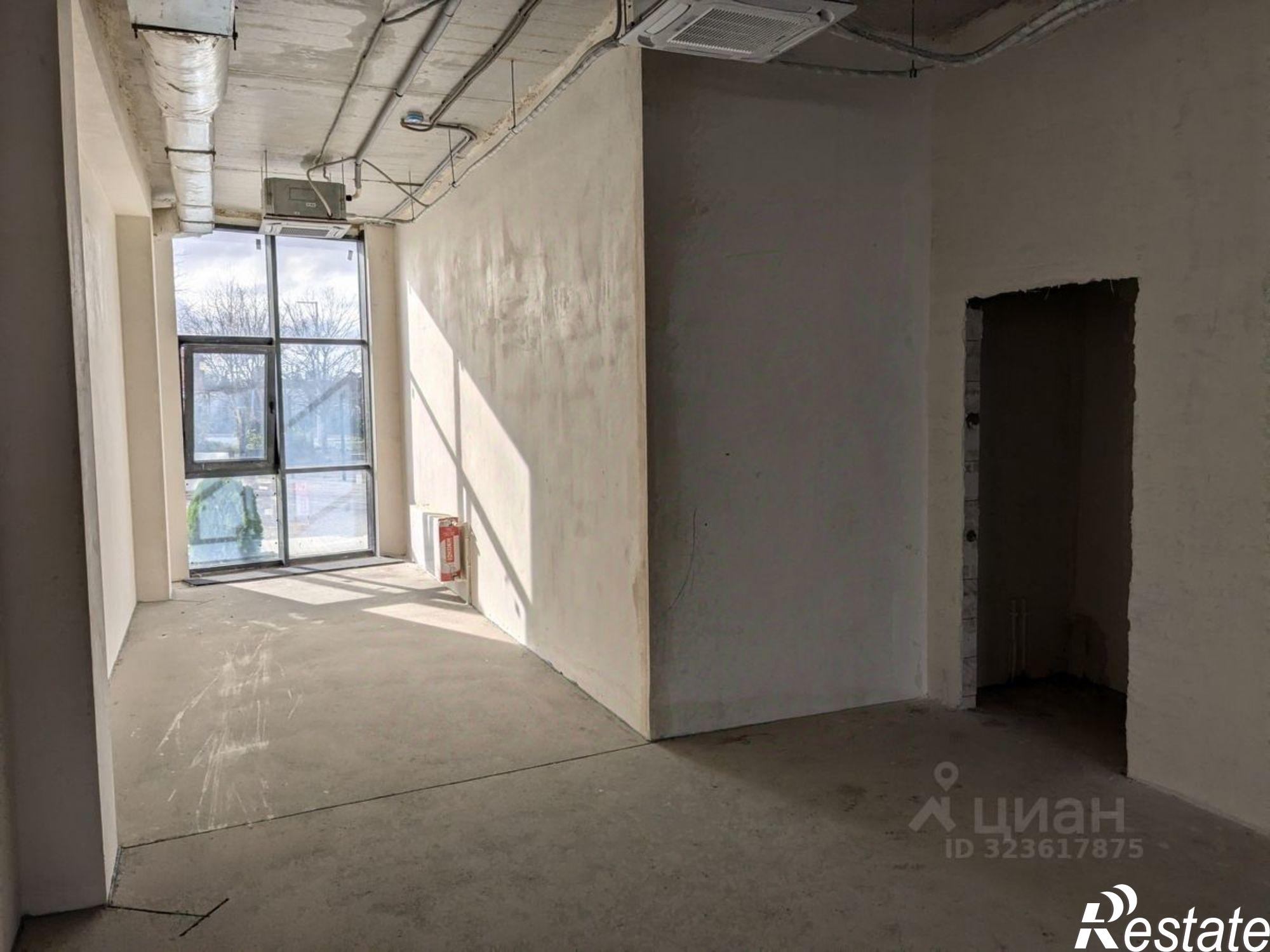 Купить торговое помещение за 23 535 200 рублей на Летчиков, 10