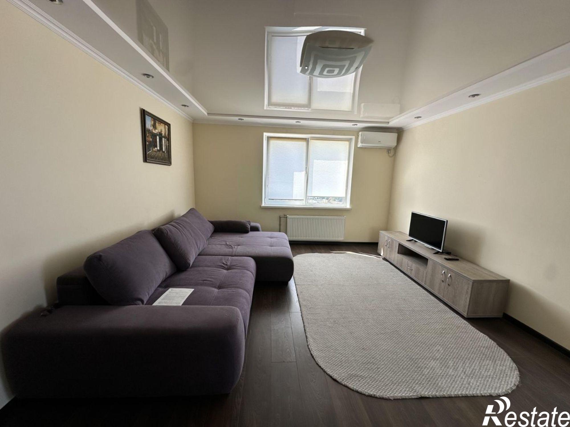 Купить квартиру за 9 300 000 рублей на улица Хрусталёва, 181