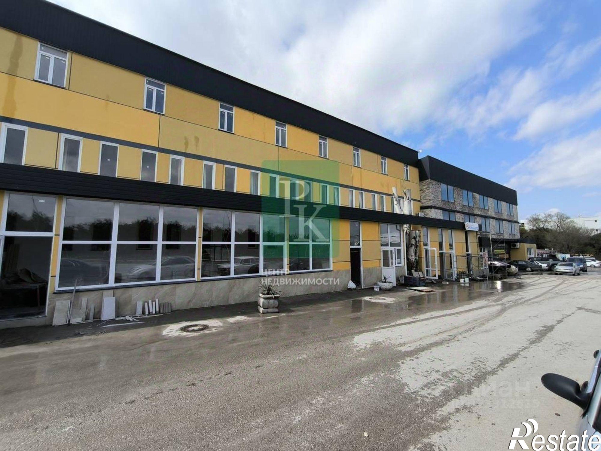 Сдать торговое помещение за 180 000 рублей на Камышовое шоссе, 15