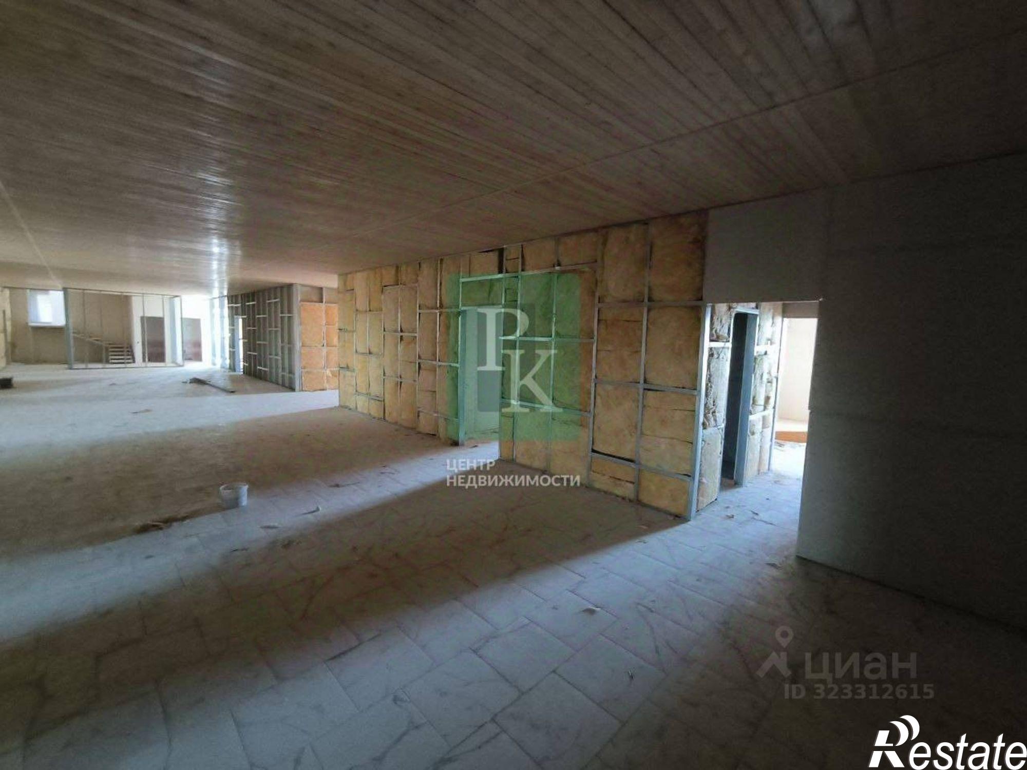 Сдать торговое помещение за 180 000 рублей на Камышовое шоссе, 15