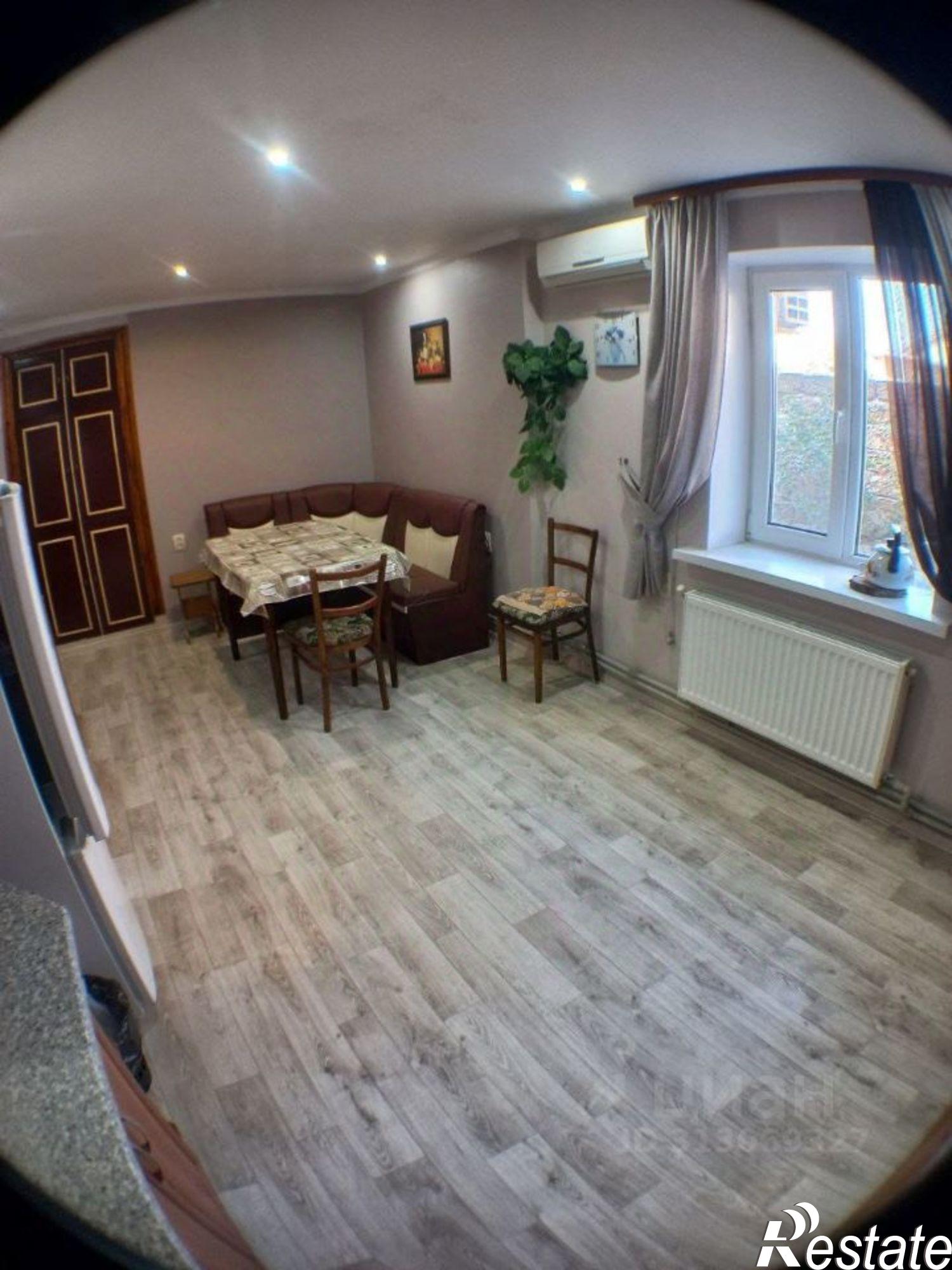 Сдать дачу, дом, коттедж за 20 000 рублей на Сакский район