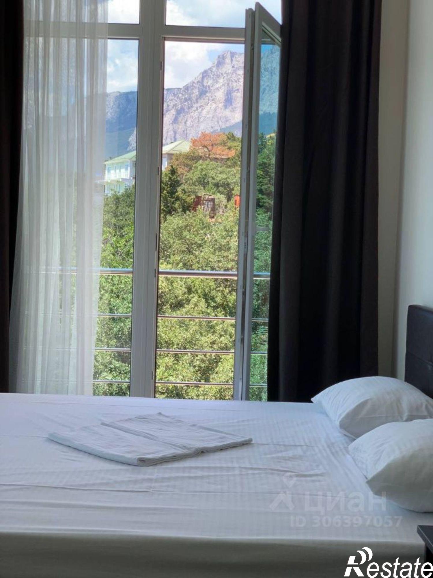 Купить дачу, дом, коттедж за 52 000 000 рублей на Ялта городской округ