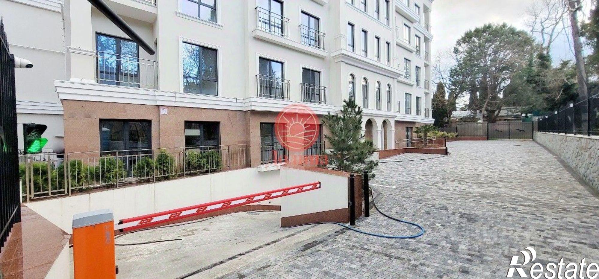 Купить гараж, место в паркинге за 4 500 000 рублей на Алушта, улица Ленина, 17