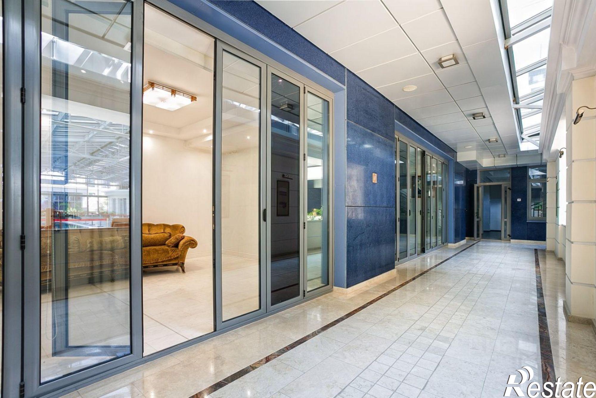 Купить квартиру за 8 500 000 рублей на Алушта, Парковая улица, 5