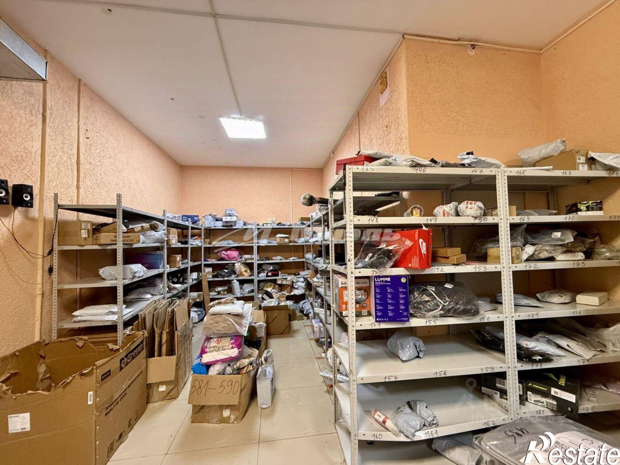 Купить помещение свободного назначения за 13 570 300 рублей на Набережная улица, 7