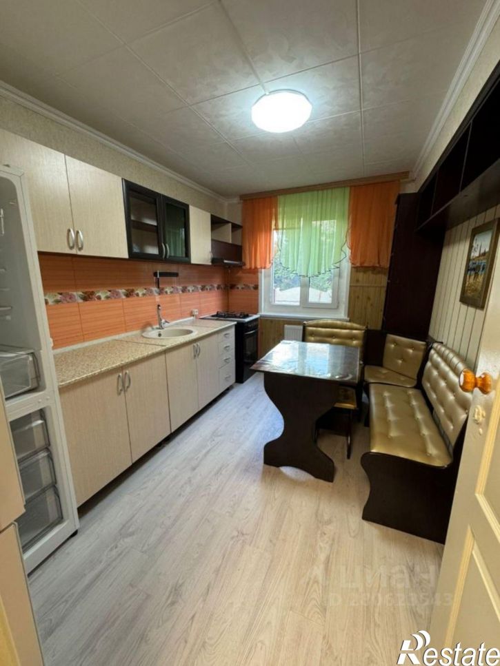 3-комн квартира Симферополь, улица 51-й Армии