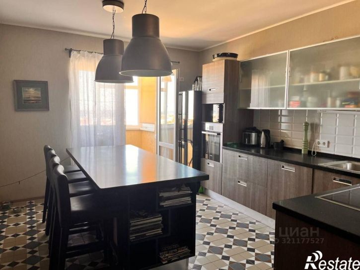 3-комн квартира улица Репина, 1/2,  д. 1/2