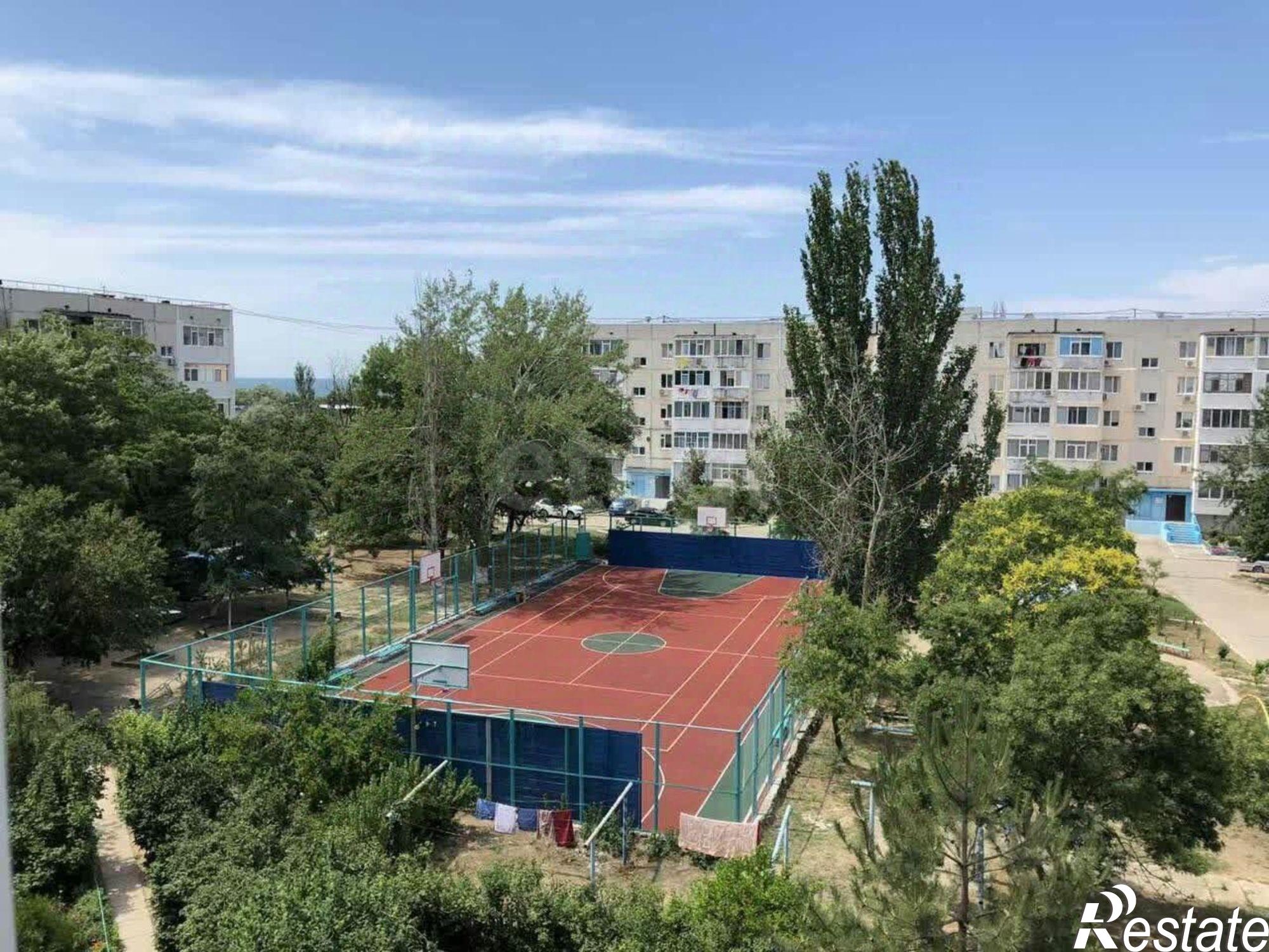 Купить квартиру за 10 000 000 рублей на 1-й микрорайон, 27