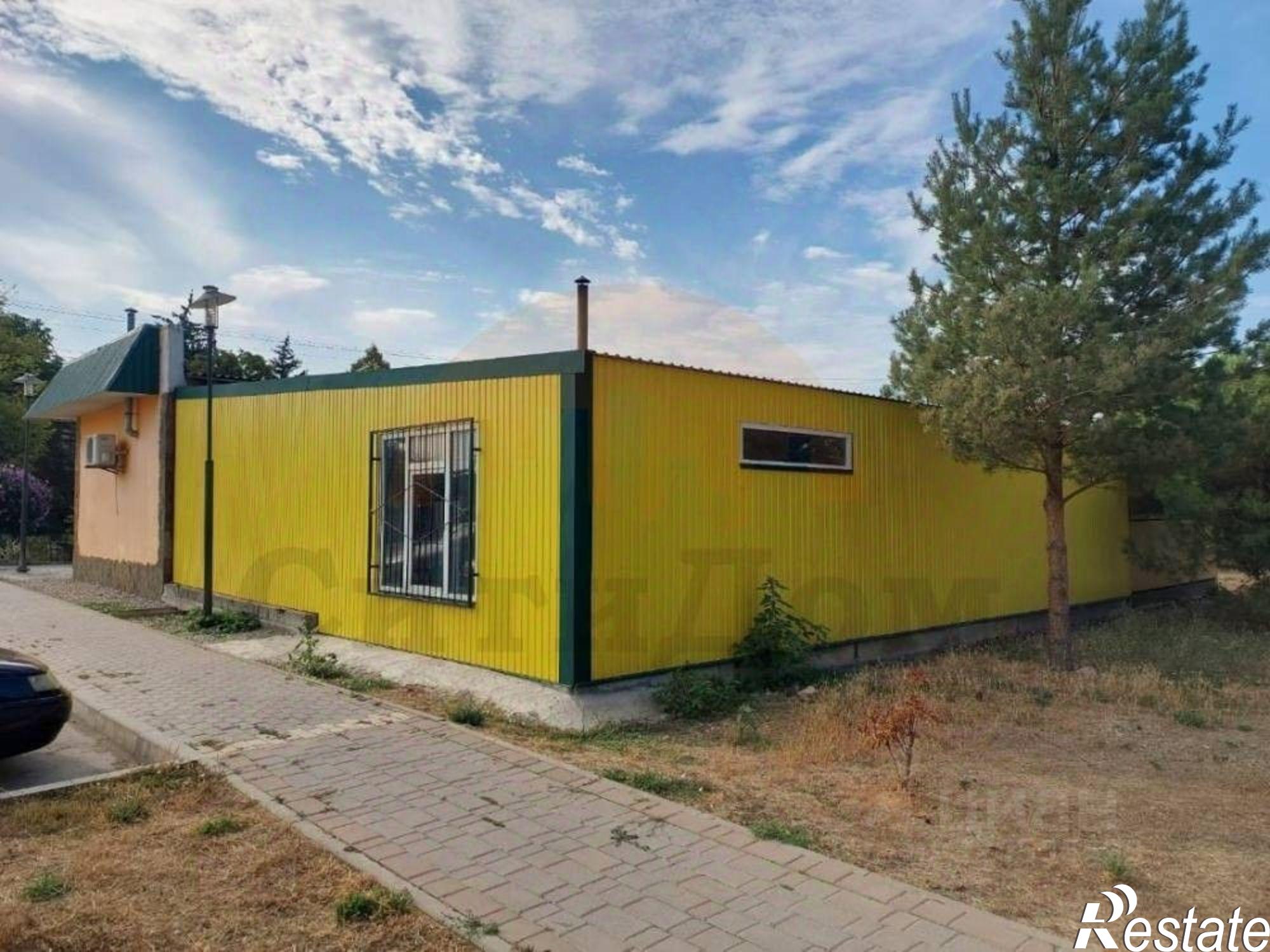 Купить торговое помещение за 11 981 300 рублей на Солнечная улица