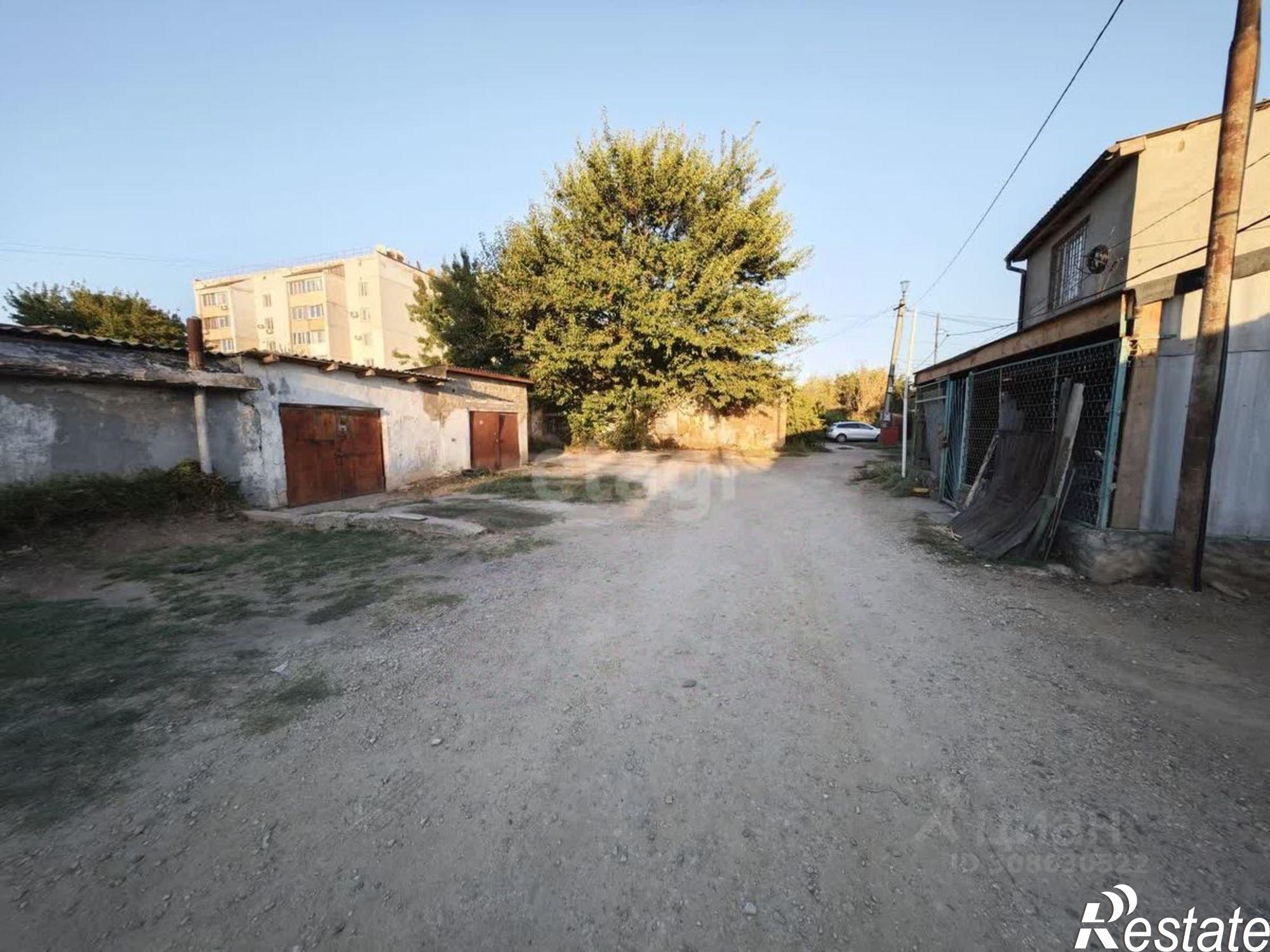 Купить гараж, место в паркинге за 1 200 000 рублей на ул Героев, 8