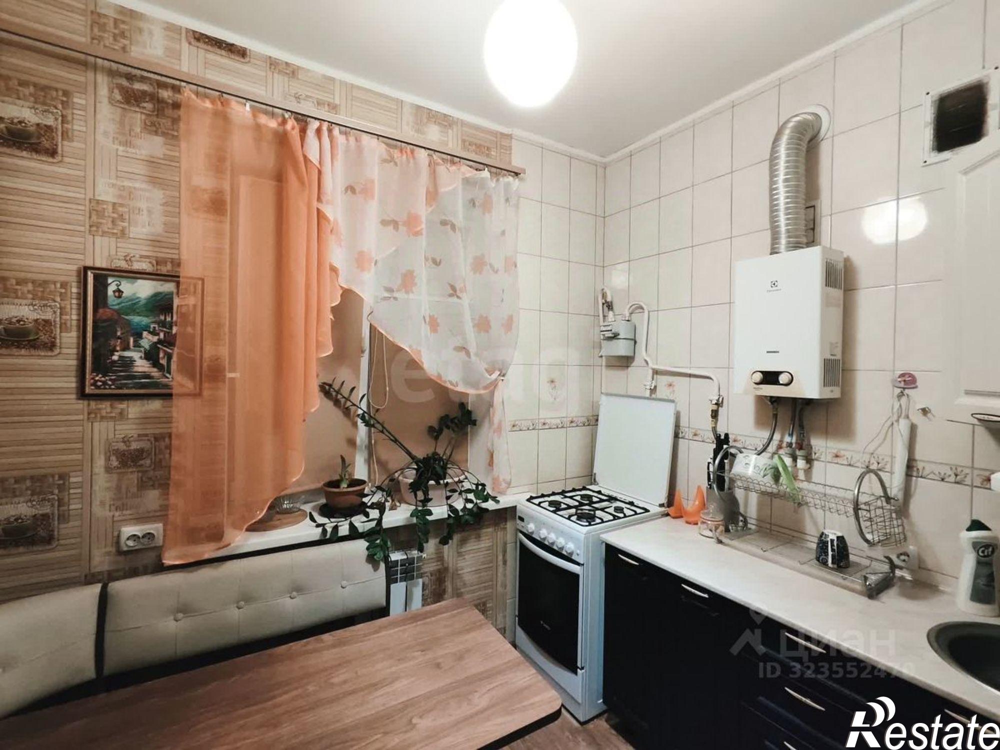 Купить квартиру за 14 000 000 рублей на Новороссийская улица, 70