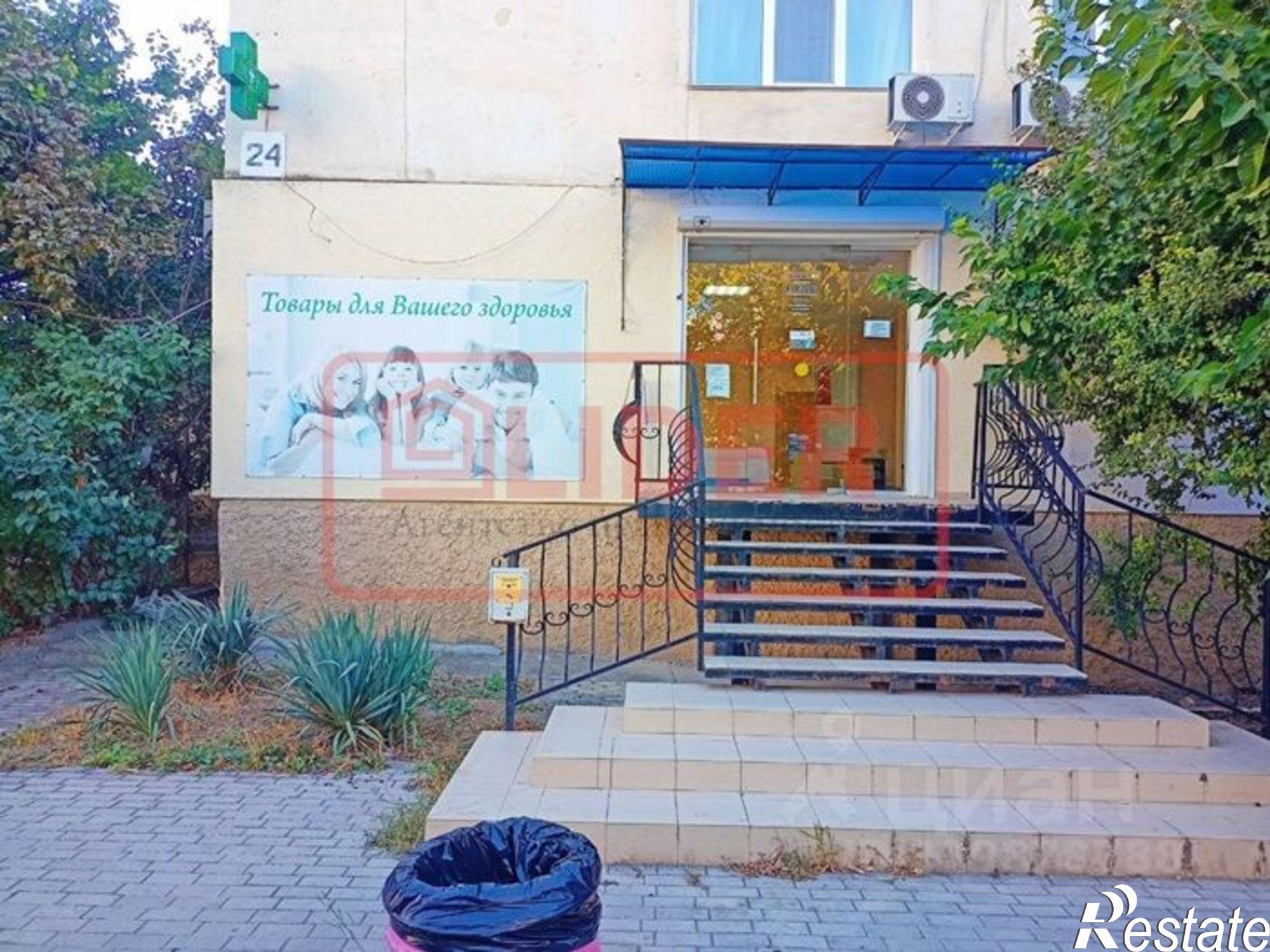 Сдать торговое помещение за 80 000 рублей на улица Адмирала Юмашева, 24