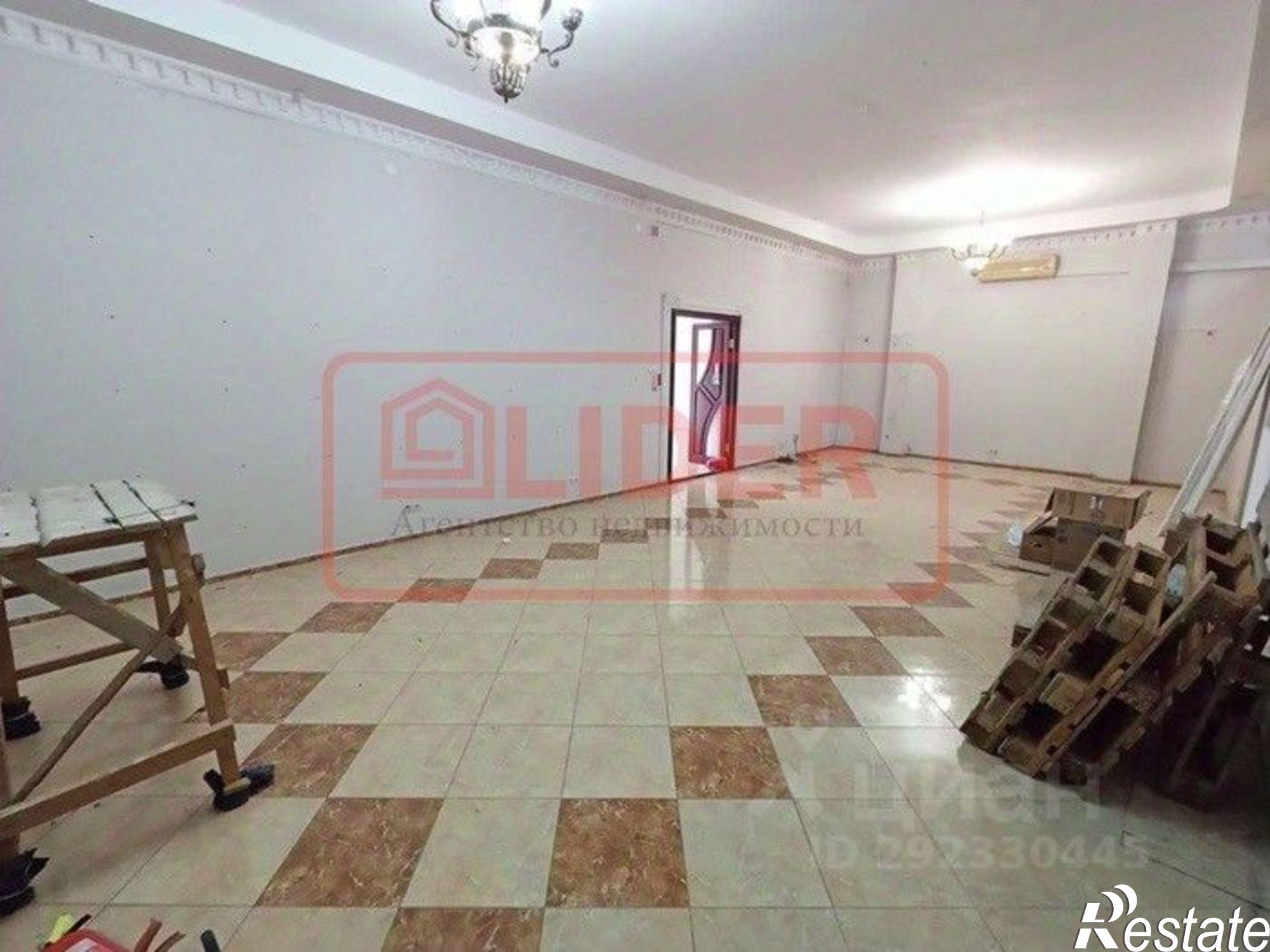 Сдать торговое помещение за 100 000 рублей на проспект Гагарина, 2/2