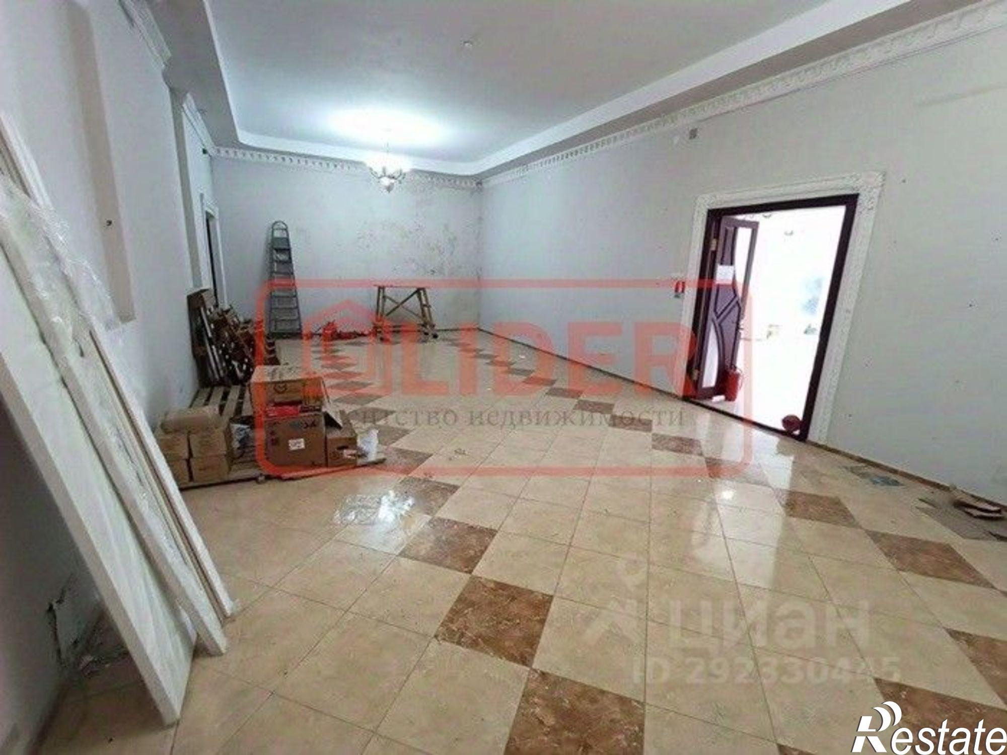 Сдать торговое помещение за 100 000 рублей на проспект Гагарина, 2/2