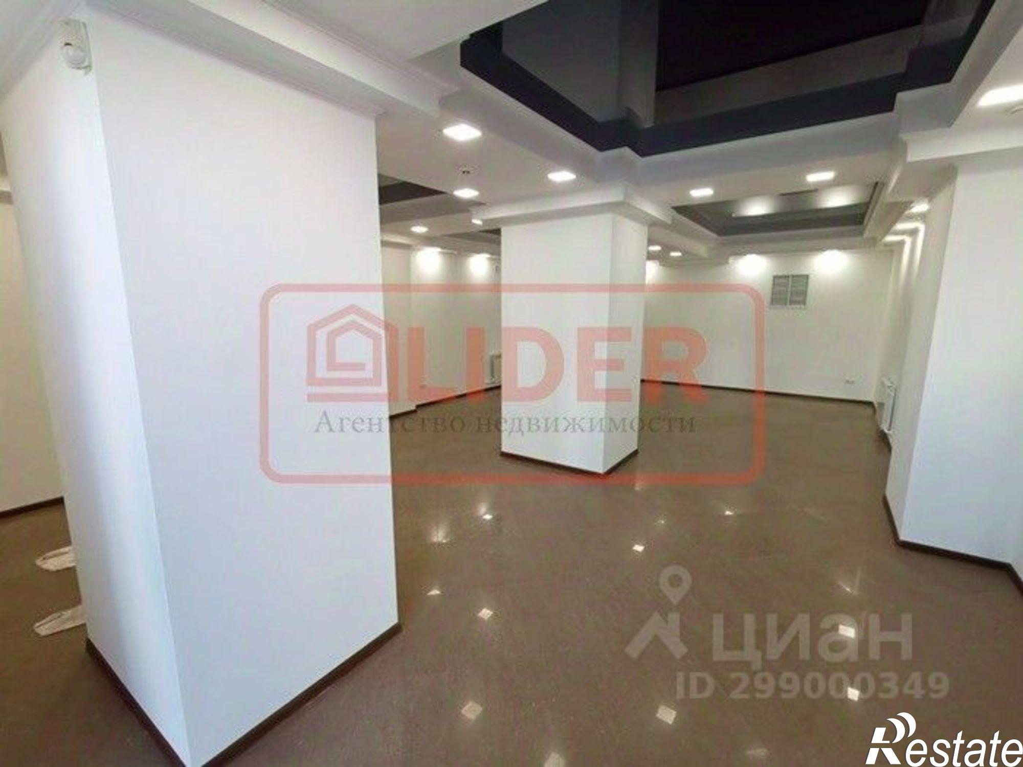 Сдать торговое помещение за 139 004 рублей на улица Адмирала Октябрьского