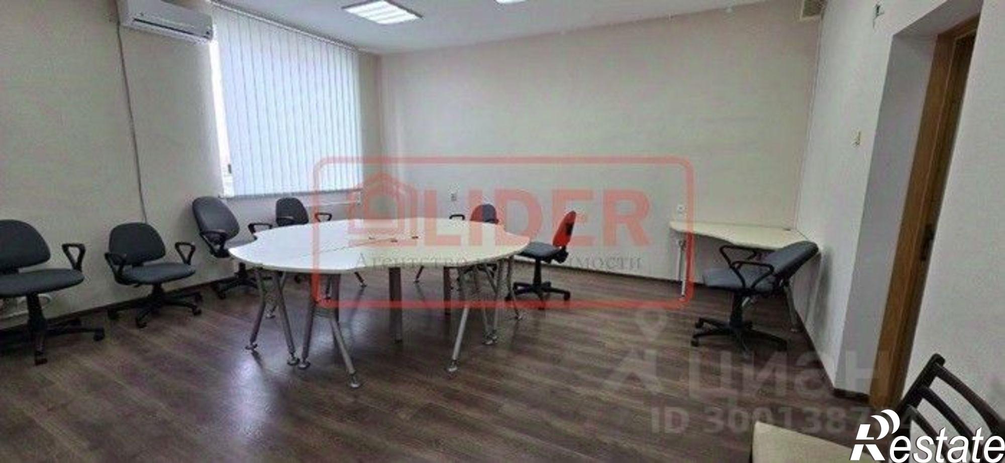 Сдать офис, помещение под офис за 20 000 рублей на Крым Респ, Севастополь, Воронина улица, 10