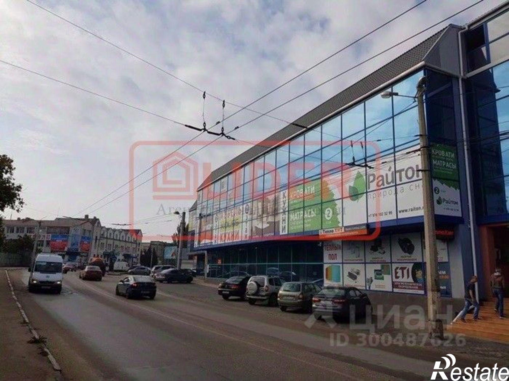 Сдать торговое помещение за 200 000 рублей на улица Льва Толстого, 64