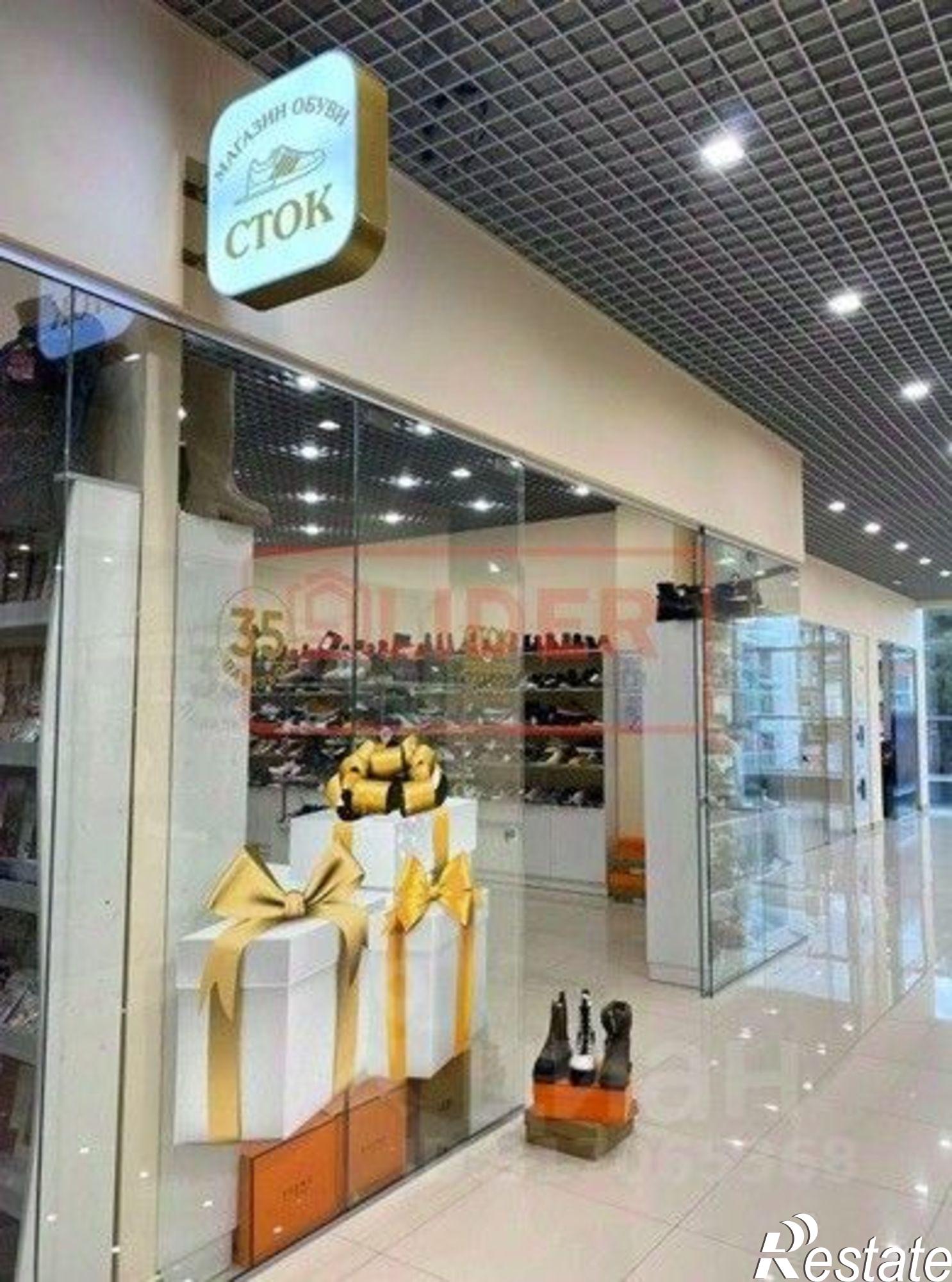 Сдать торговое помещение за 100 001 рублей на Крым Респ, Севастополь, Хрюкина улица, 2