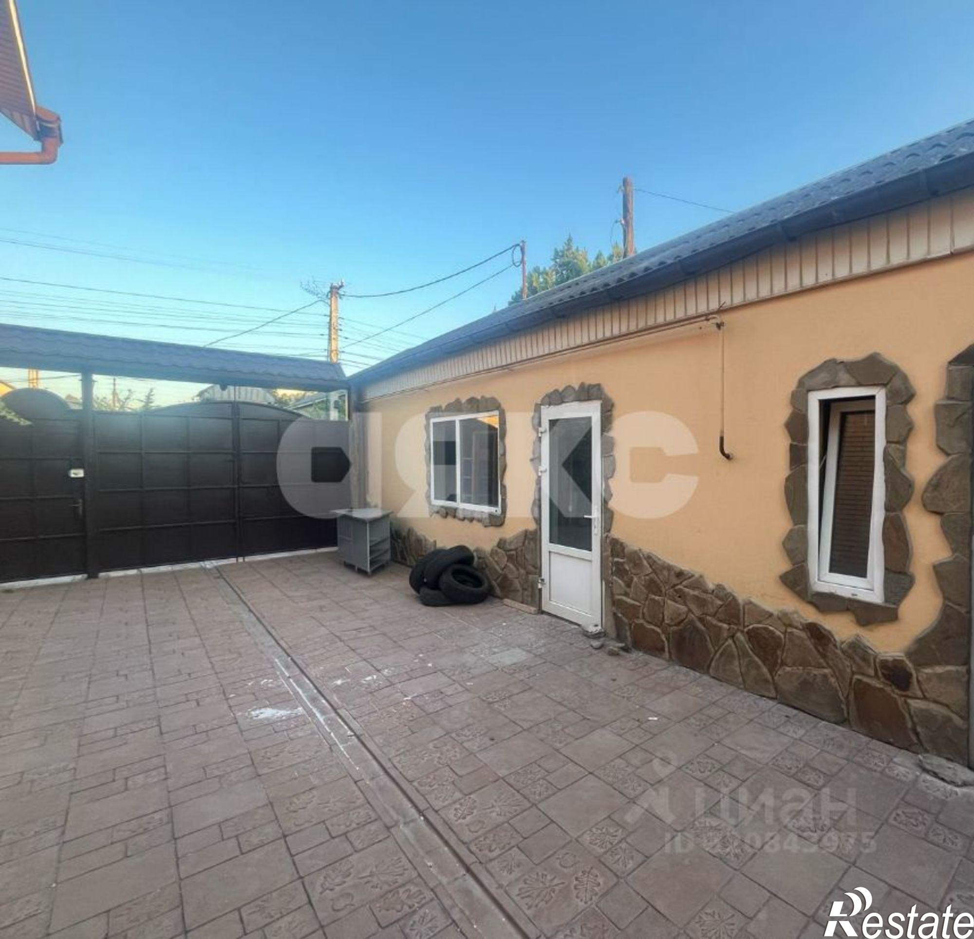 Сдать дачу, дом, коттедж за 180 000 рублей на Симферополь г., Чёрных ул., д.26