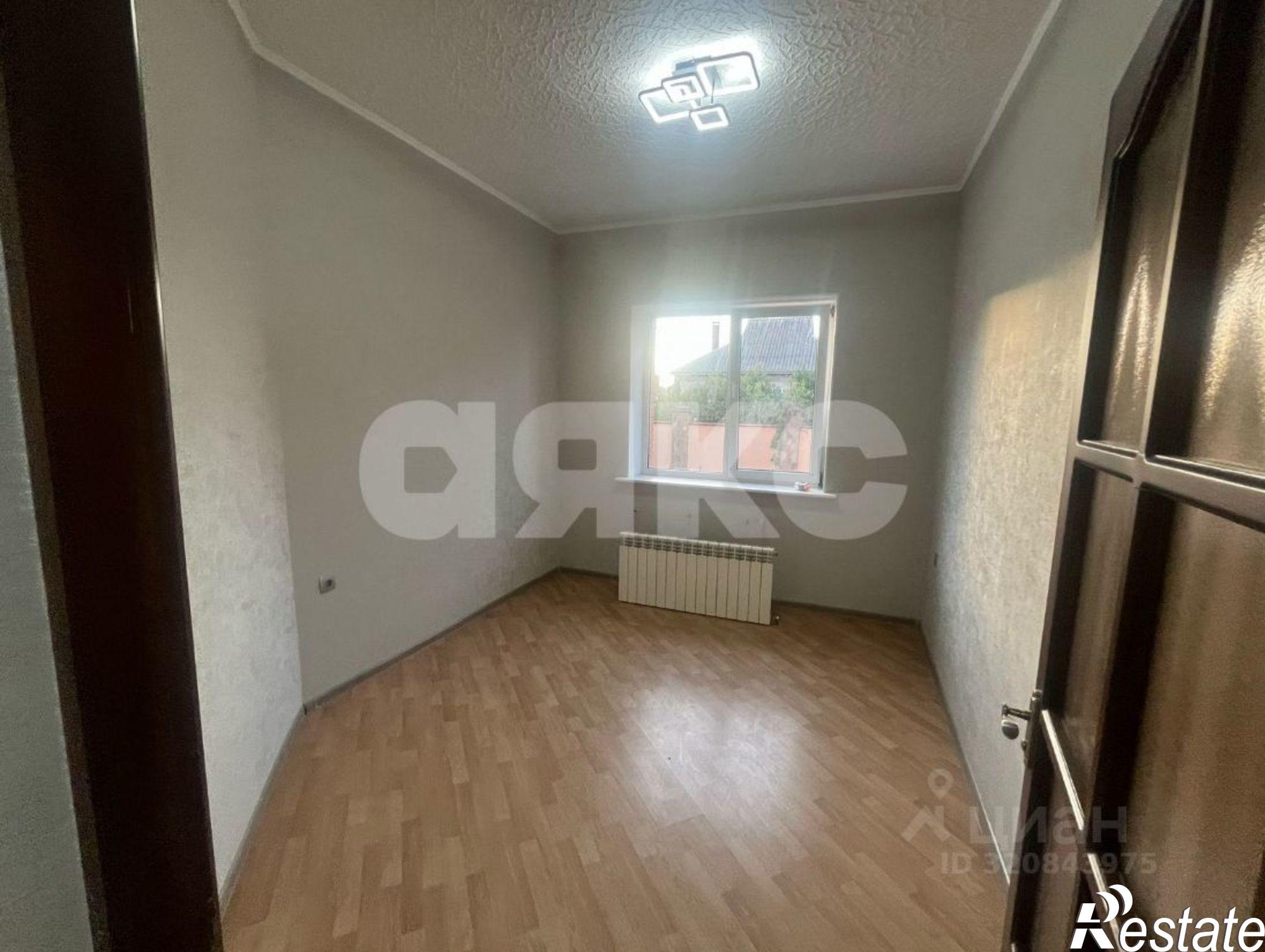 Сдать дачу, дом, коттедж за 180 000 рублей на Симферополь г., Чёрных ул., д.26