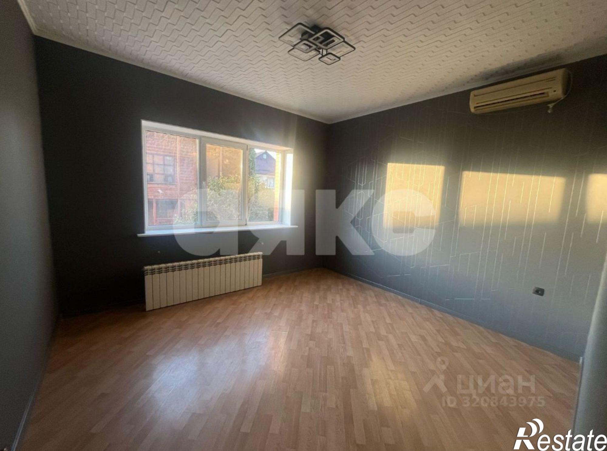 Сдать дачу, дом, коттедж за 180 000 рублей на Симферополь г., Чёрных ул., д.26