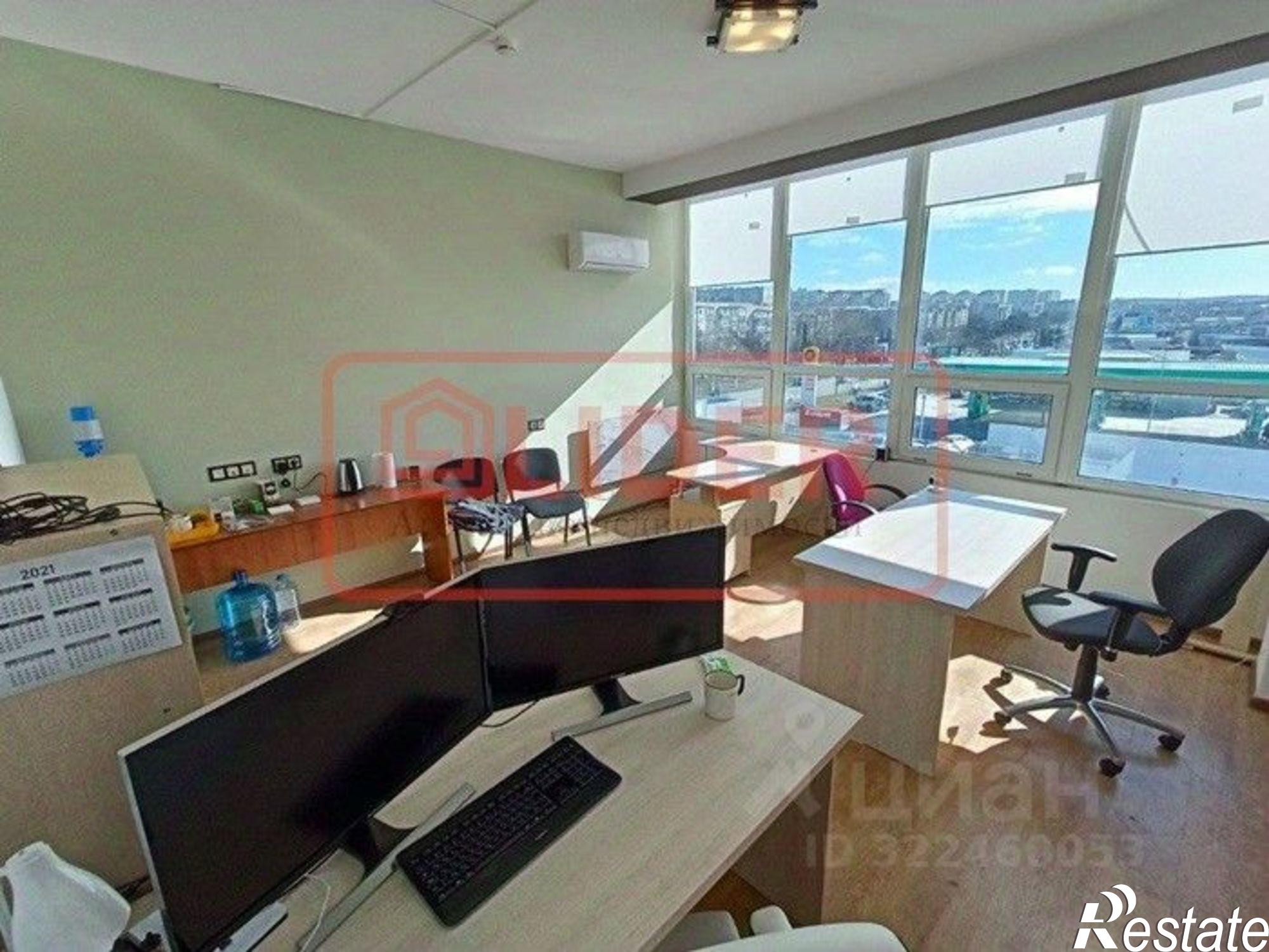 Сдать офис, помещение под офис за 26 424 рублей на Крым Респ, Севастополь, Хрусталева улица, 74а