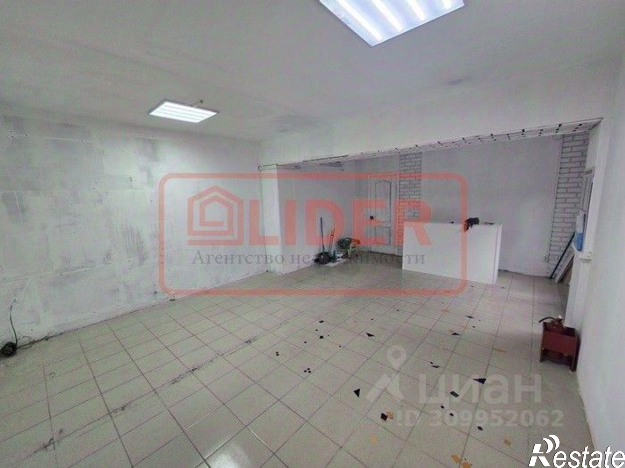 Купить торговое помещение за 12 000 000 рублей на улица Льва Толстого