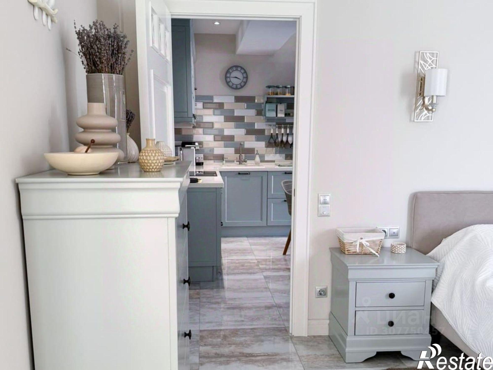 Купить квартиру за 18 000 000 рублей на Алушта муниципальный округ