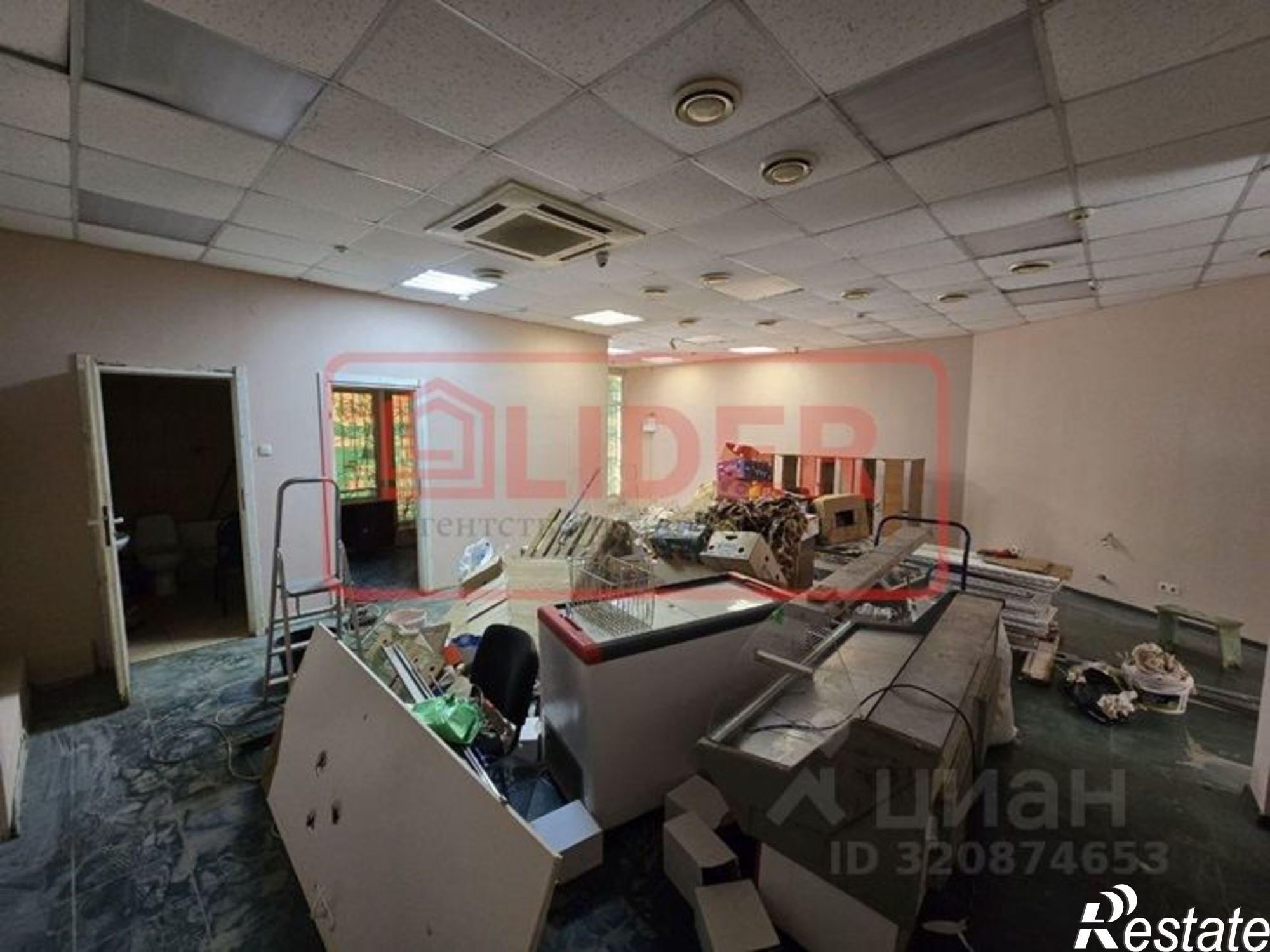 Купить торговое помещение за 100 000 рублей на проспект Героев Сталинграда, 46А