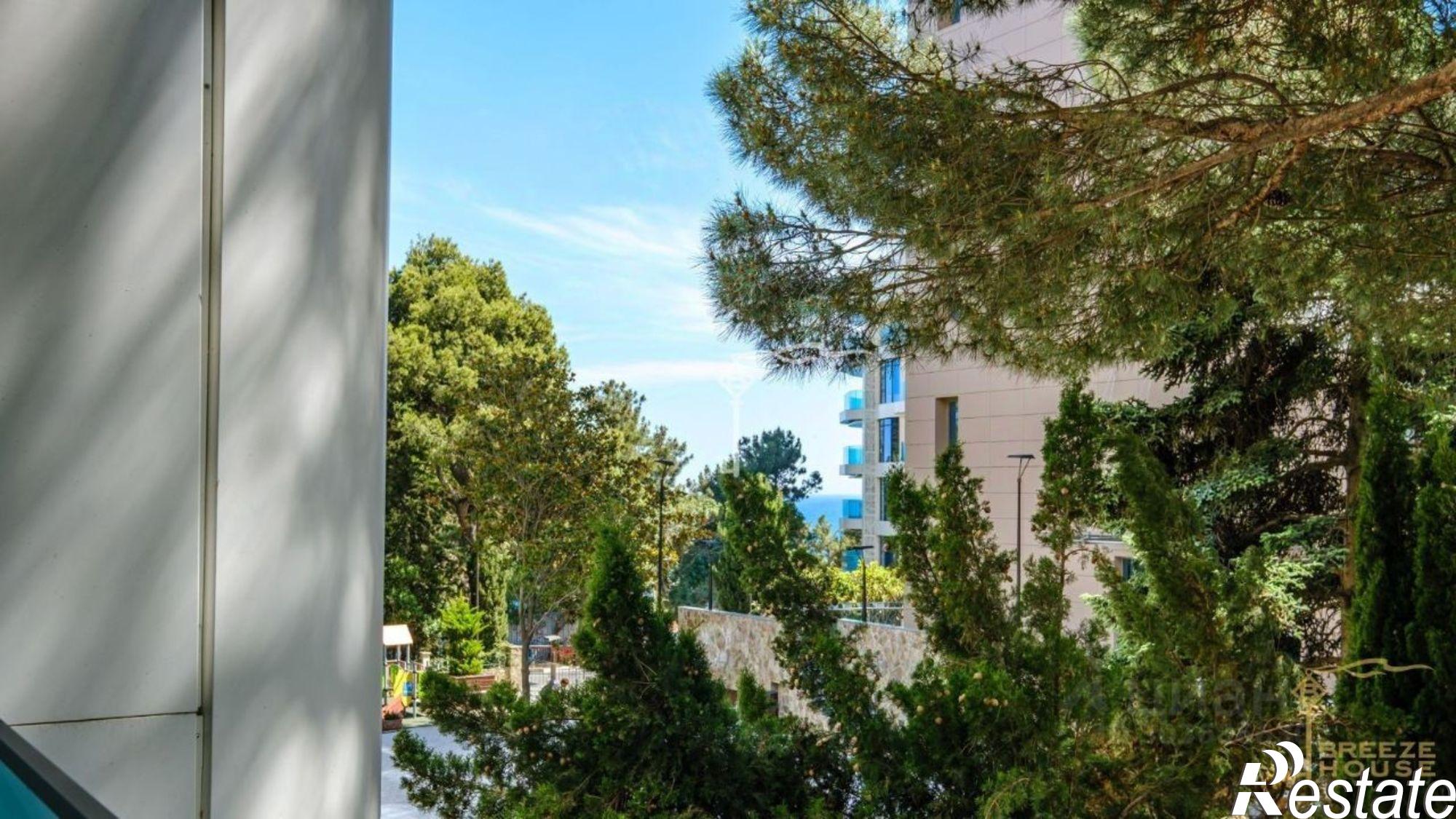 Купить квартиру за 27 830 000 рублей на г Ялта, улица Дражинского, д 48