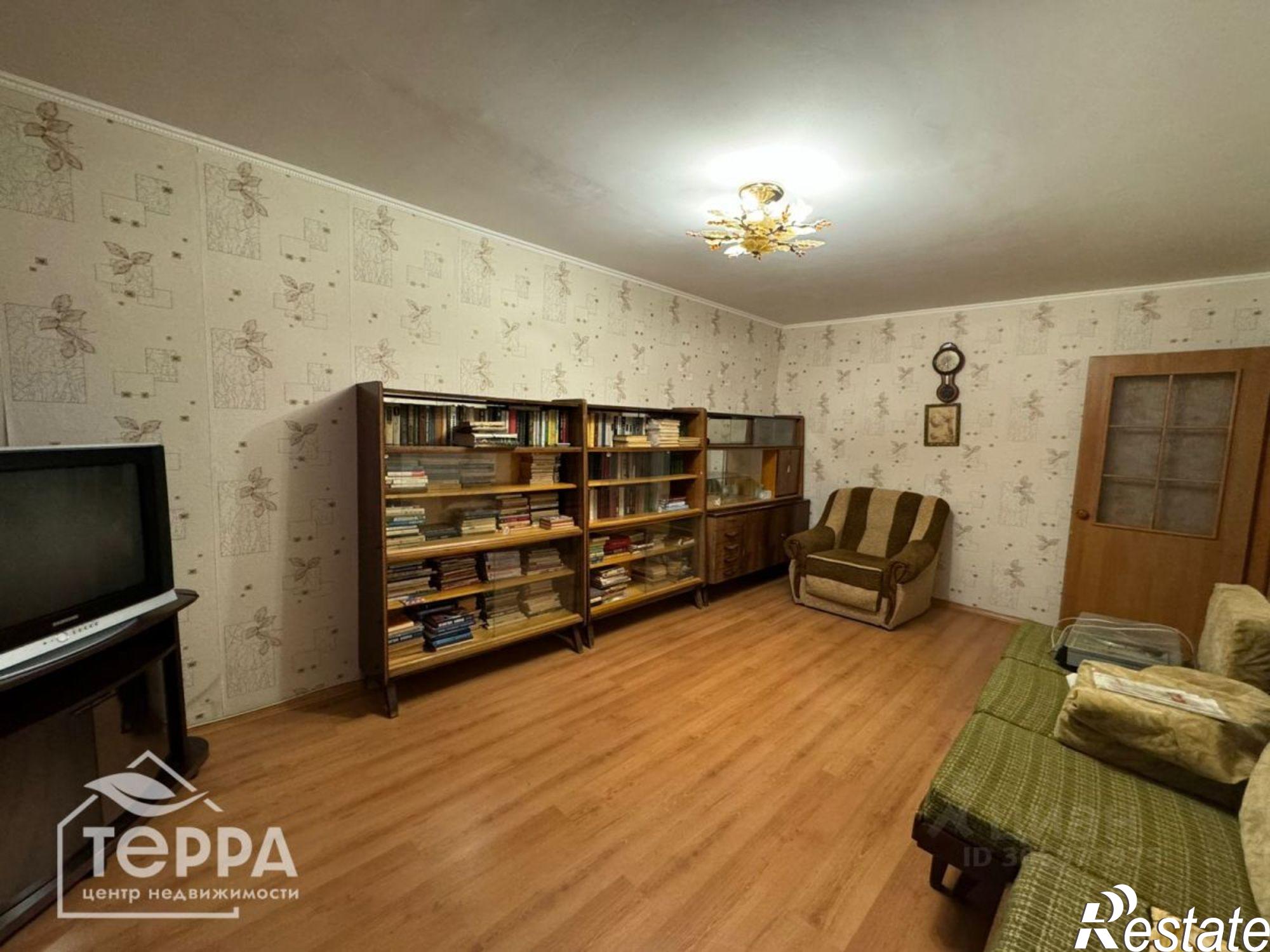 Купить квартиру за 5 000 000 рублей на Молодёжная улица, 1