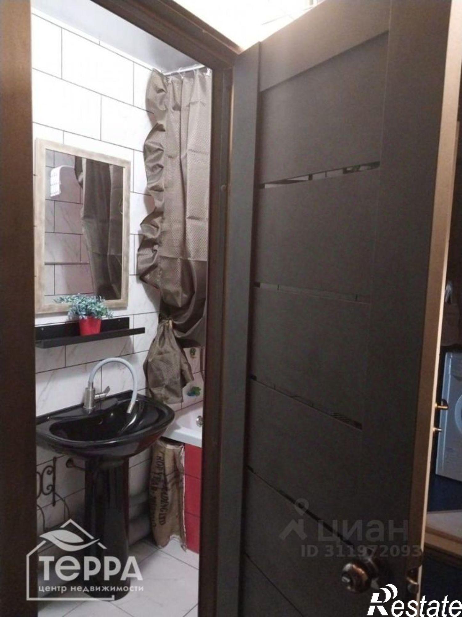 Купить квартиру за 6 900 000 рублей на Евпатория г., Победы пр-кт., 87б