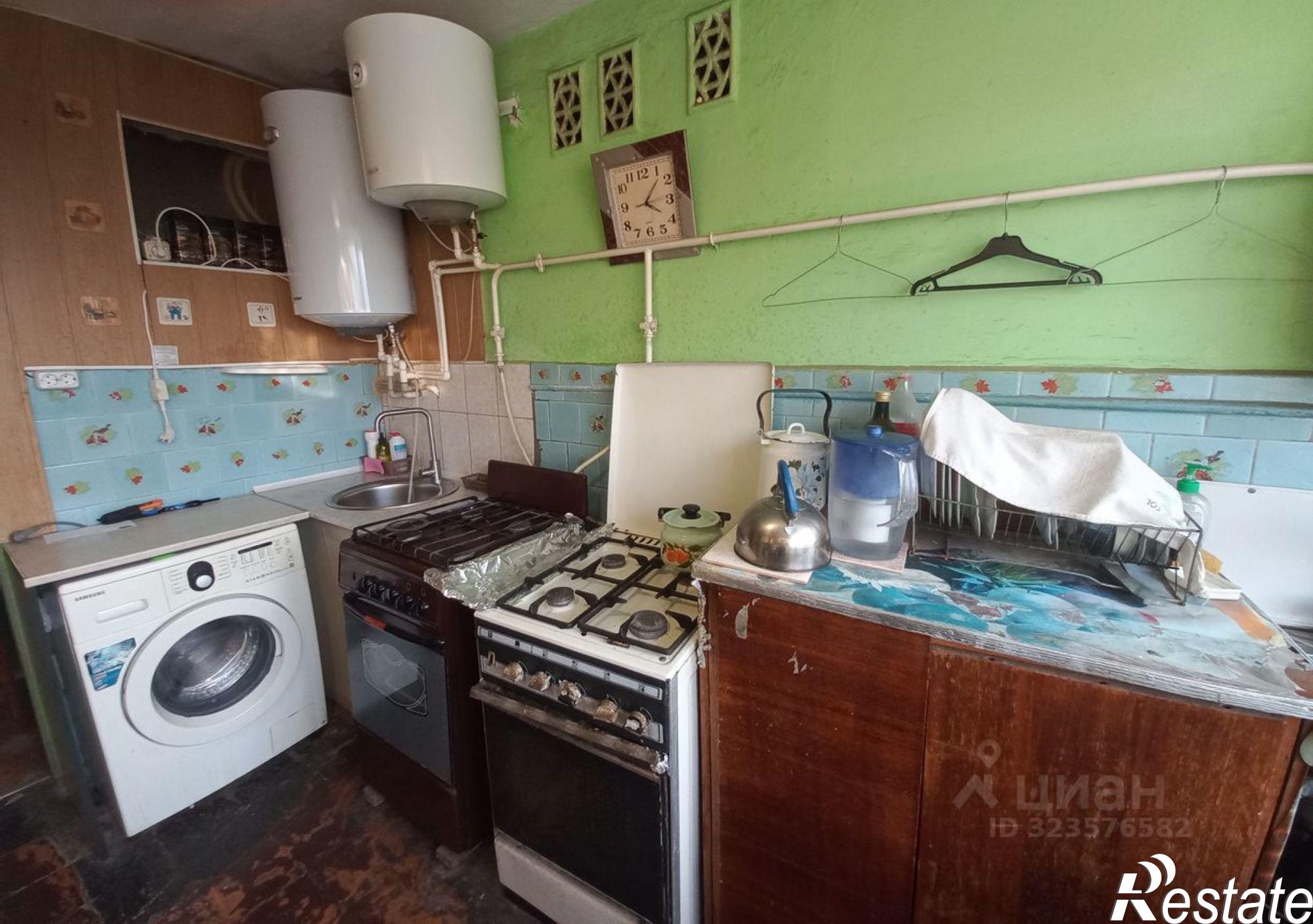 Купить комнату за 1 850 000 рублей на Севастополь, улица Героев Подводников, 8